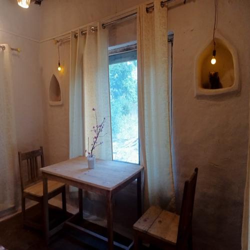 Wood Apple Tree Homestay, Damna